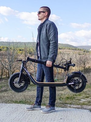 8Tev B12 Roam Electric Scooter